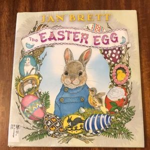 Book: The Easter egg by Jan Brett